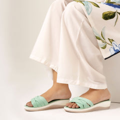 Aqua Woven Comfort Footwear