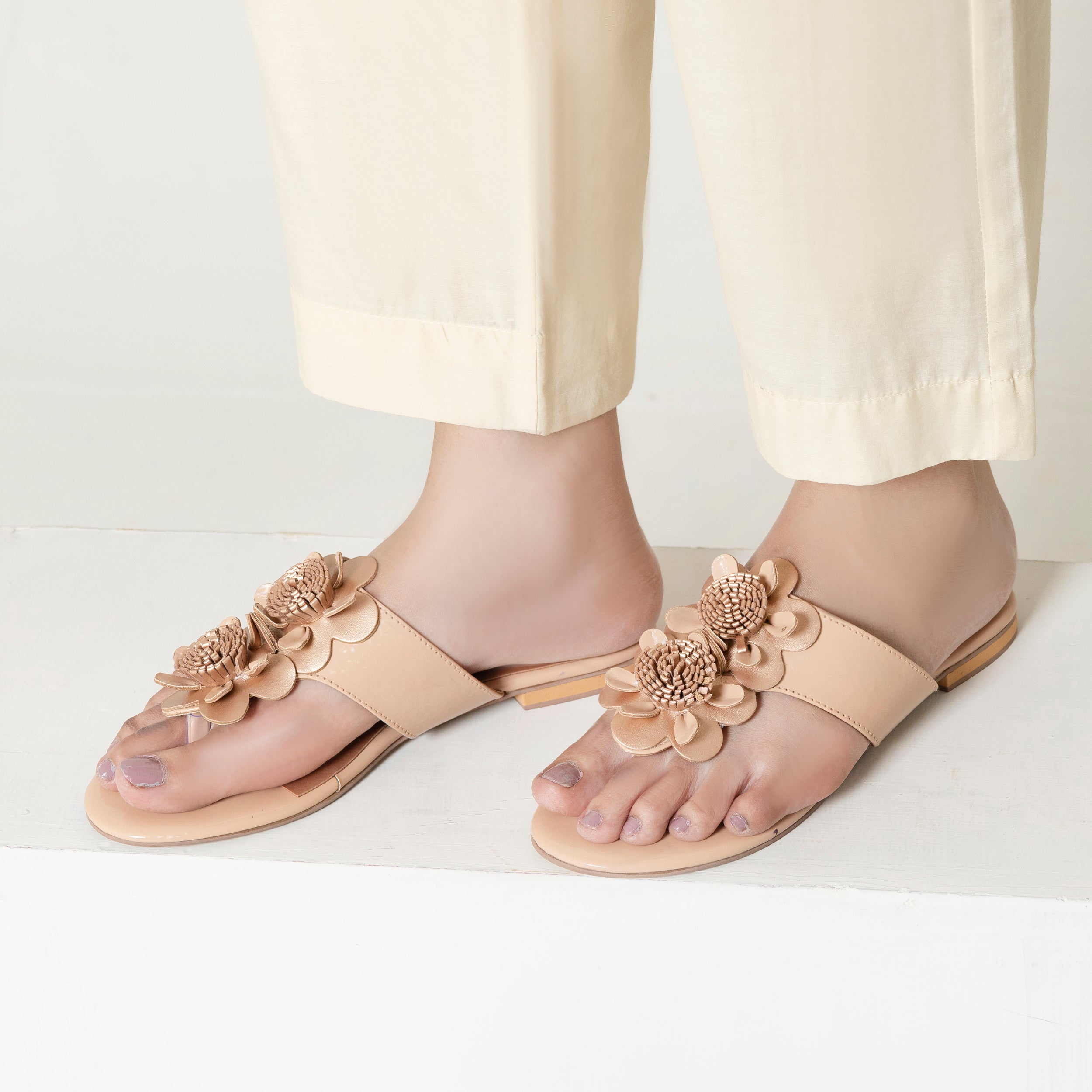 Golden Blossom Fancy Sliper